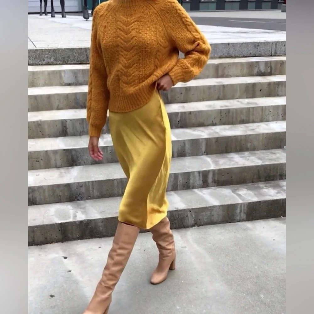 Aritzia Sunday Best Melly Sweater mustard yellow xs cropped mock neck - Picture 2 of 12